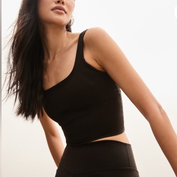 NEW NWT Vuori Black AllTheForm Support Tank medium - Picture 2 of 8